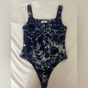 Aritzia Babaton contour bodysuit